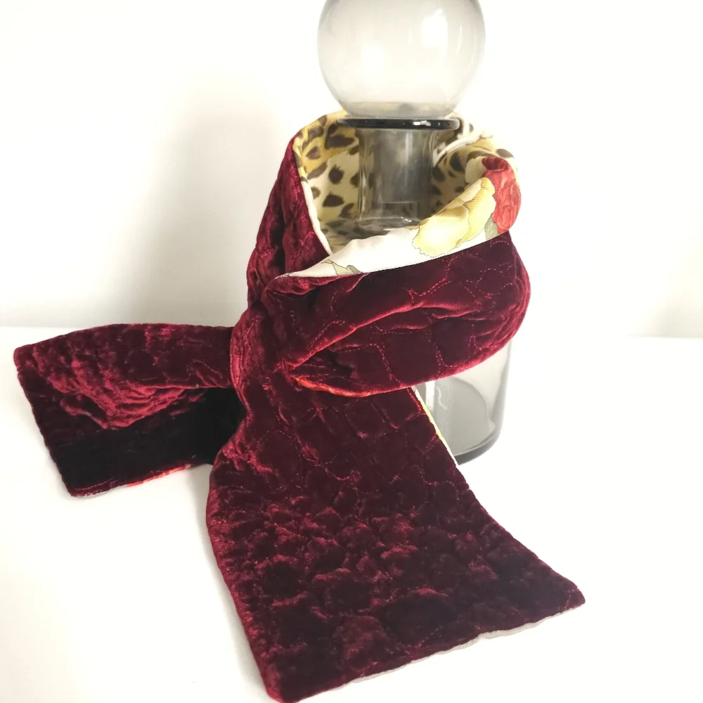 Salvatore Ferragamo burgundy velvet flower leopard pattern silk scarf - Picture 9 of 16